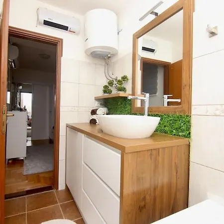 Luxury Suite:full Kitchen,king Size Bed, Ac, Wi-fi * Sarajewo